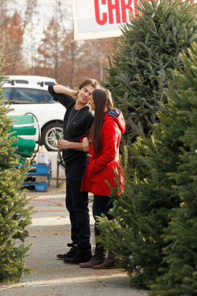Nina Dobrev + Ian Somerhalder Christmas Tree Shopping In Atlanta Wearing American Eagle